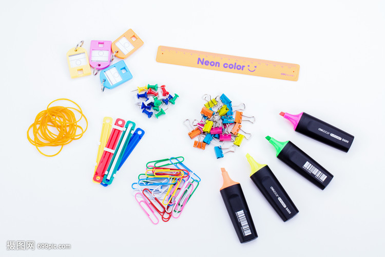 辦公桌面新風(fēng)景 創(chuàng)意造型文具如何點(diǎn)亮高效工作